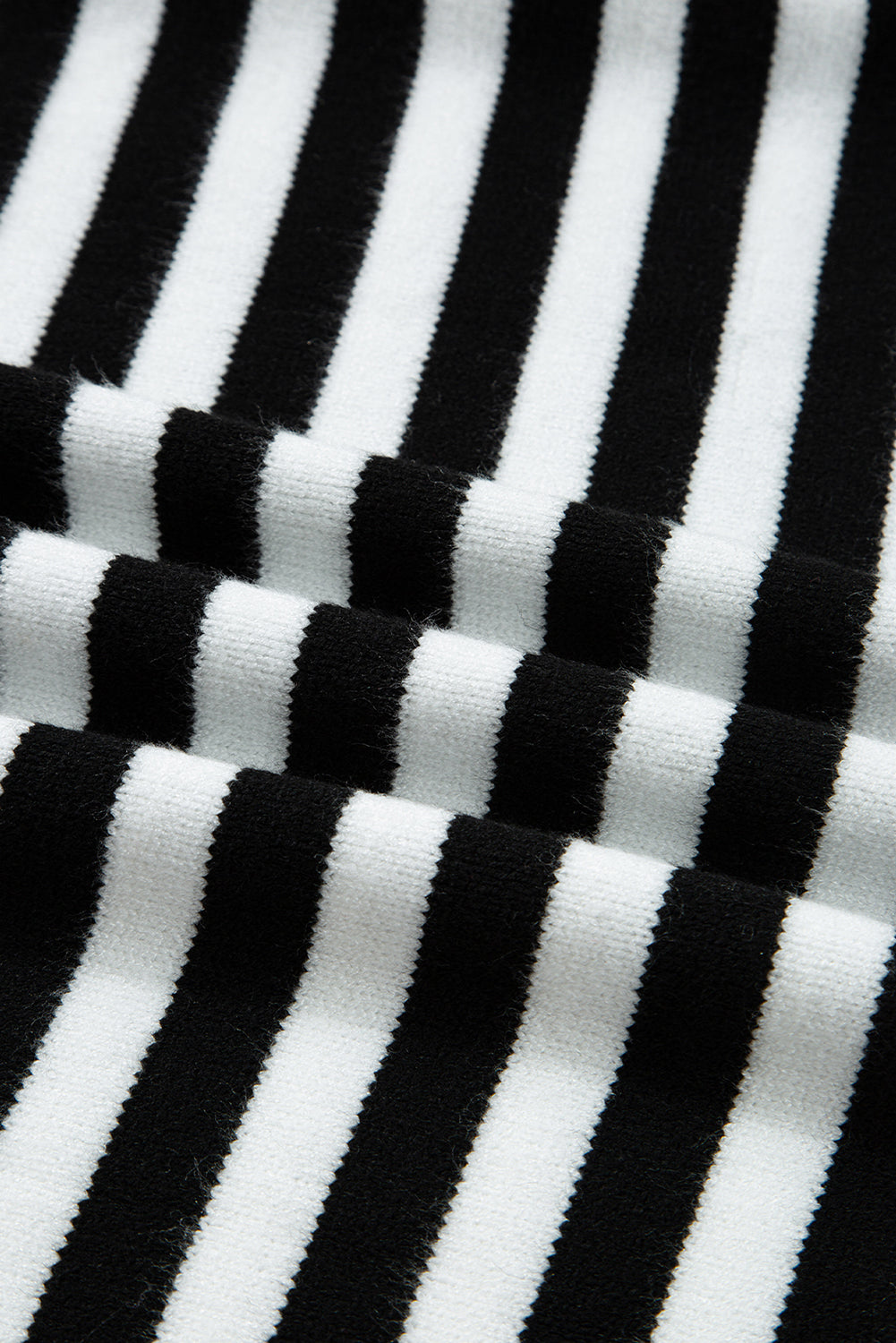 Color black Striped Panels Colorblock Sleeve Chic Sweater