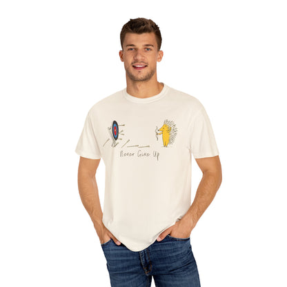 Motivational T-Shirt with Hedgehog Design, Unisex Graphic Tee, Gift for Friends, 'Never Give Up' Apparel, Perfect for Casual Wear, [...]