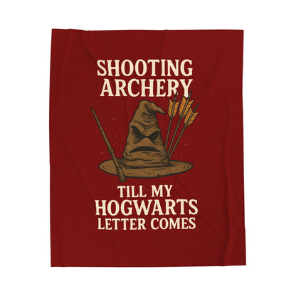 Hogwarts Themed Plush Blanket, Cozy Throw for Harry Potter Fans, Archery Enthusiast Gift, Warm Fleece for Movie Nights, Wizarding Decor