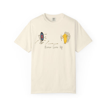 Motivational T-Shirt with Hedgehog Design, Unisex Graphic Tee, Gift for Friends, 'Never Give Up' Apparel, Perfect for Casual Wear, [...]