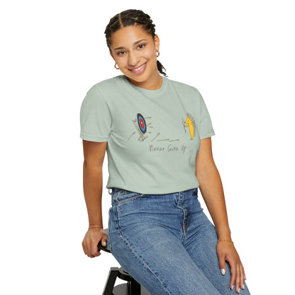 Motivational T-Shirt with Hedgehog Design, Unisex Graphic Tee, Gift for Friends, 'Never Give Up' Apparel, Perfect for Casual Wear, [...]