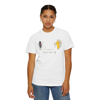 Motivational T-Shirt with Hedgehog Design, Unisex Graphic Tee, Gift for Friends, 'Never Give Up' Apparel, Perfect for Casual Wear, [...]